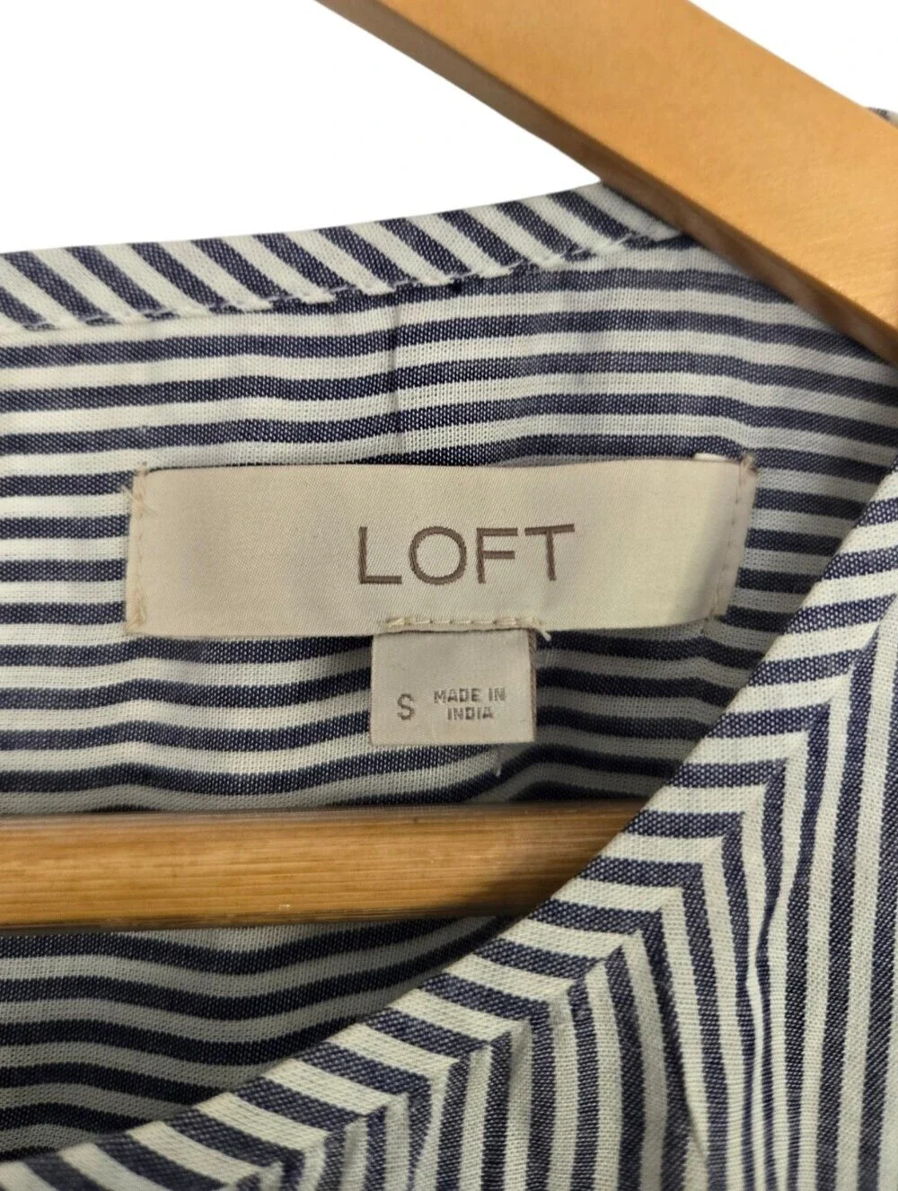 ✨ LOFT Blue & White Striped Ruffle Blouse ✨
